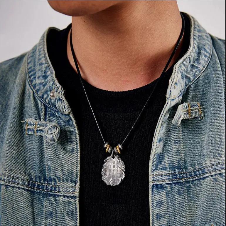 Taoist Golden Light Mantra Pendant - Chinese Style "Golden Light Divine" Protection Necklace for Warding Off Negative Energies & Safe Guarding, Vintage Amulet Pendant Tao Stones