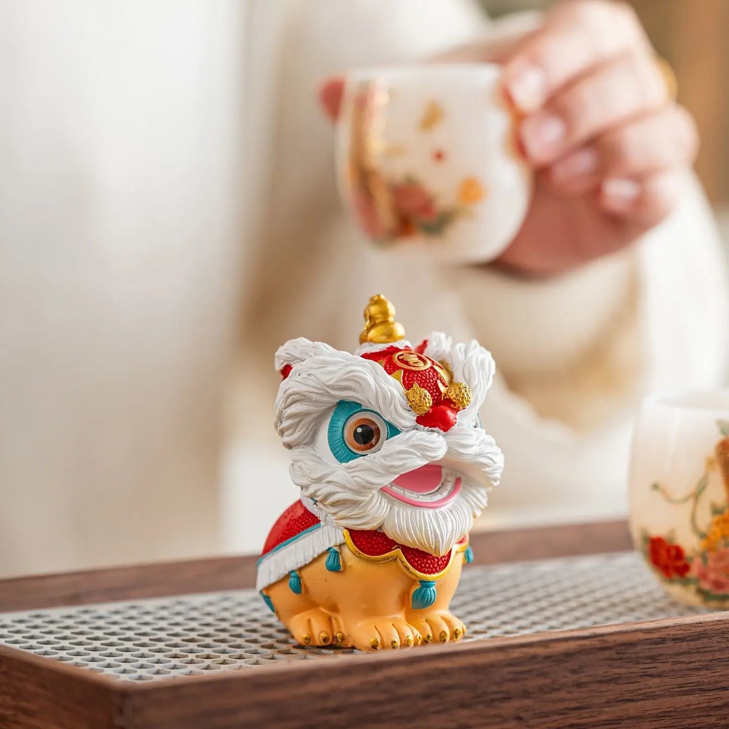 Tao Stones Radiant Guardian Lions: Handcrafted Desktop Prosperity Pair