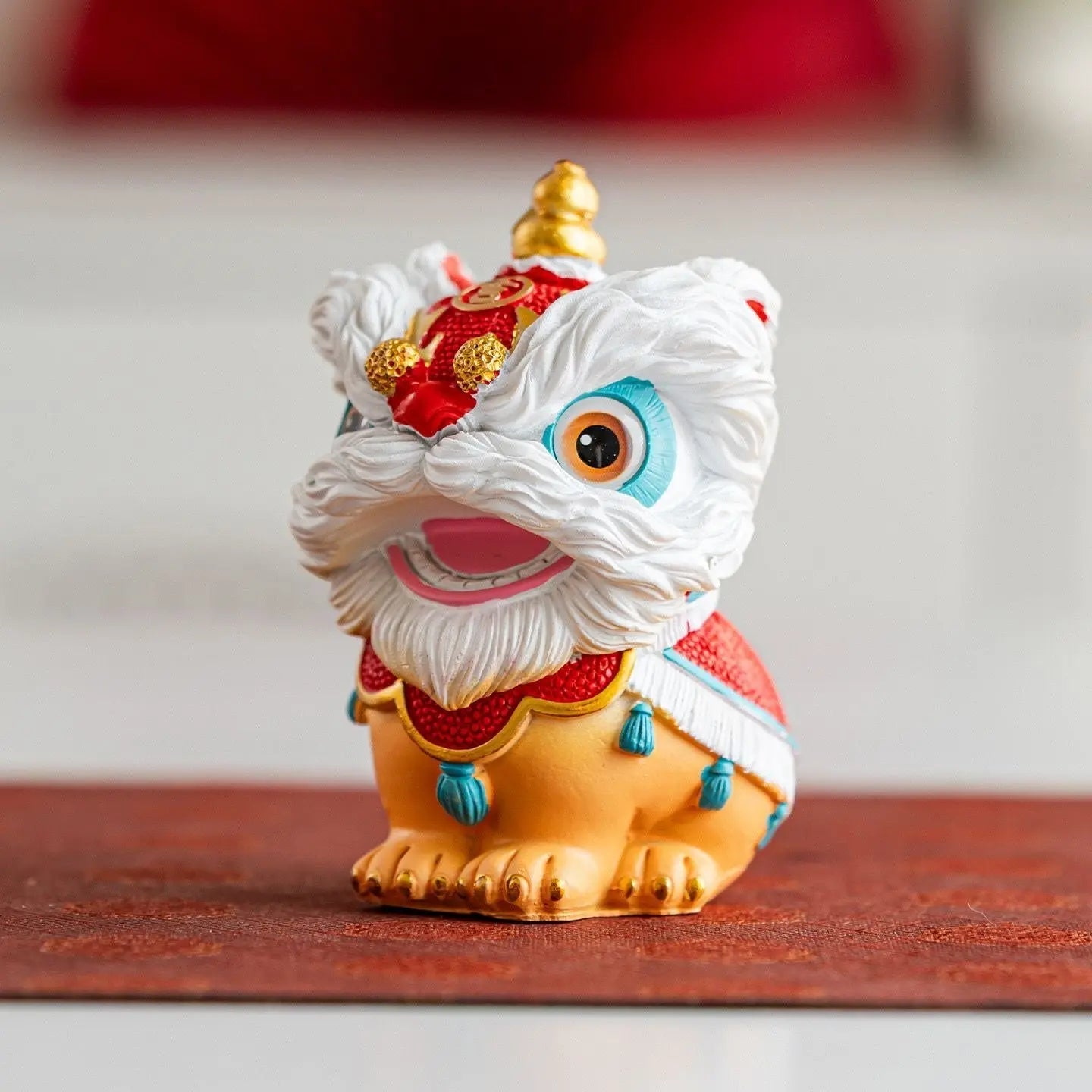 Tao Stones Radiant Guardian Lions: Handcrafted Desktop Prosperity Pair