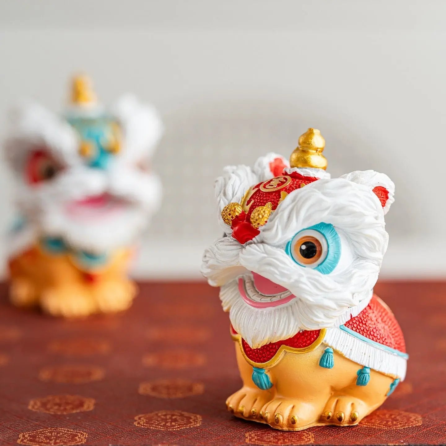 Tao Stones Radiant Guardian Lions: Handcrafted Desktop Prosperity Pair